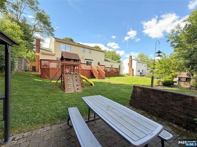 73 Hillside Avenue, Roxbury Township, NJ 07876