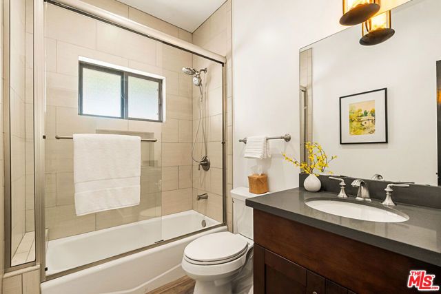 8836 Wonderland Avenue, Los Angeles, CA 90046