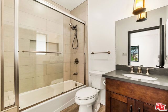 8836 Wonderland Avenue, Los Angeles, CA 90046