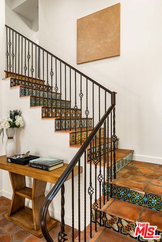 8836 Wonderland Avenue, Los Angeles, CA 90046