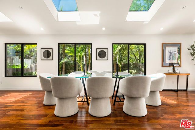 8836 Wonderland Avenue, Los Angeles, CA 90046
