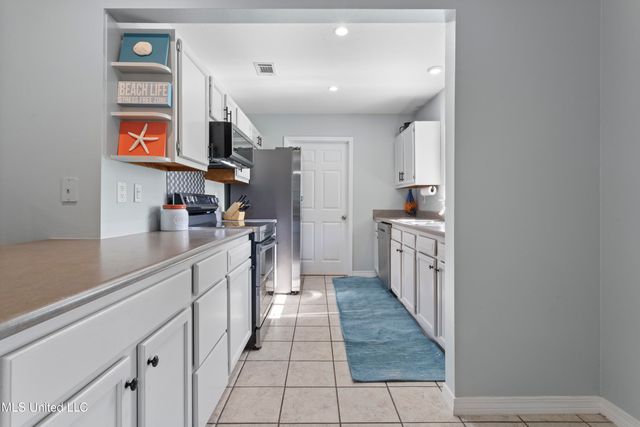 20243 Cliff Allen Lane, Long Beach, MS 39560