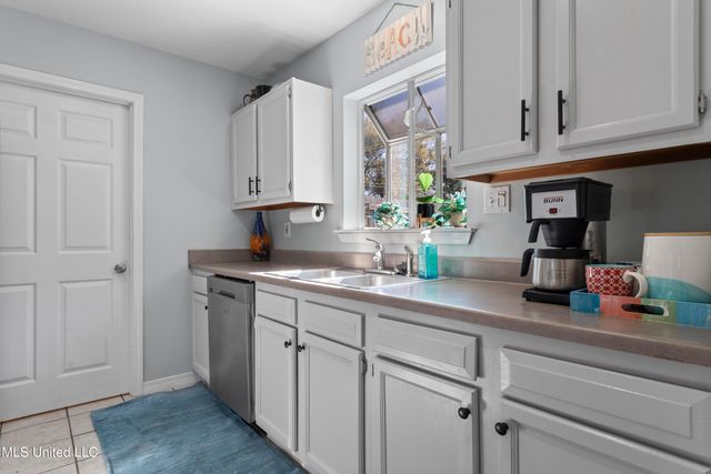 20243 Cliff Allen Lane, Long Beach, MS 39560