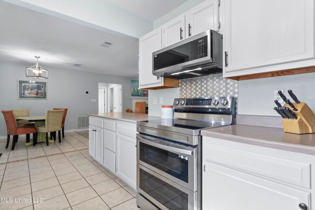 20243 Cliff Allen Lane, Long Beach, MS 39560