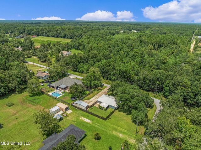 20243 Cliff Allen Lane, Long Beach, MS 39560