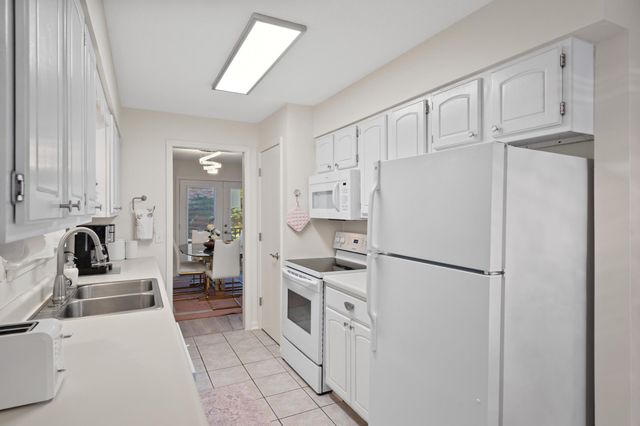 810 S FAIRVIEW RD A, Columbia, MO 65203