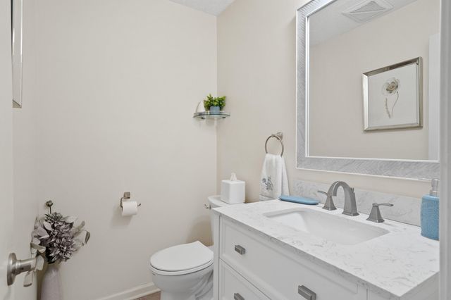 810 S FAIRVIEW RD A, Columbia, MO 65203