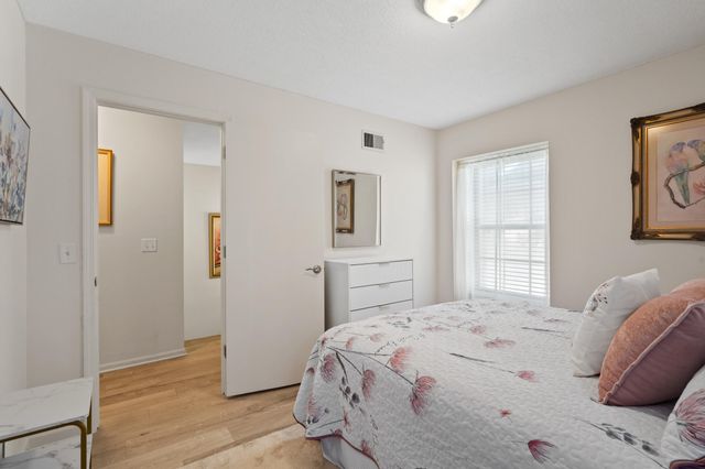 810 S FAIRVIEW RD A, Columbia, MO 65203