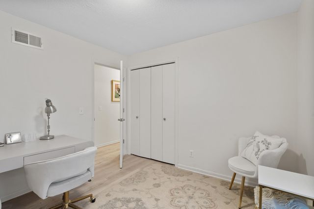 810 S FAIRVIEW RD A, Columbia, MO 65203