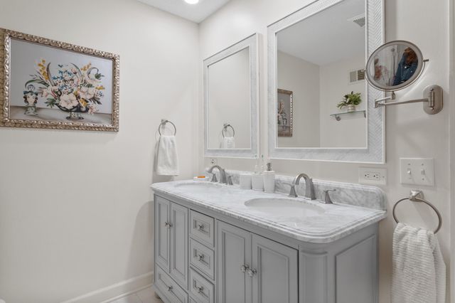 810 S FAIRVIEW RD A, Columbia, MO 65203