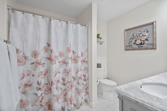 810 S FAIRVIEW RD A, Columbia, MO 65203