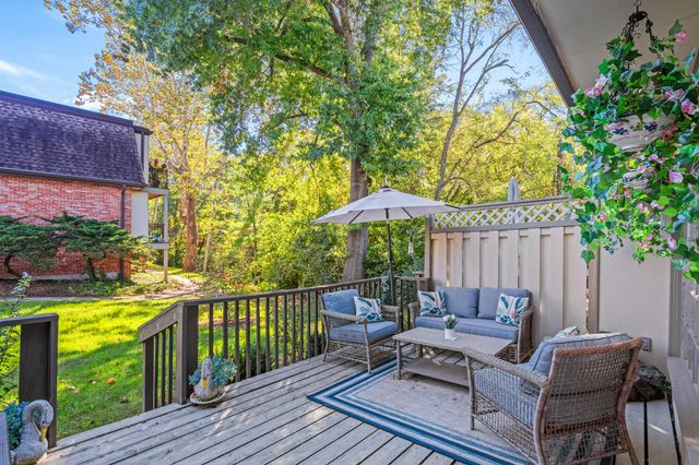 810 S FAIRVIEW RD A, Columbia, MO 65203