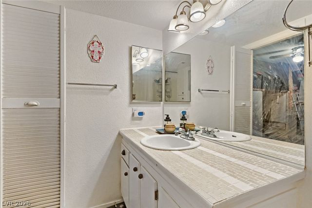 8101 West Flamingo Road 1074, Las Vegas, NV 89147