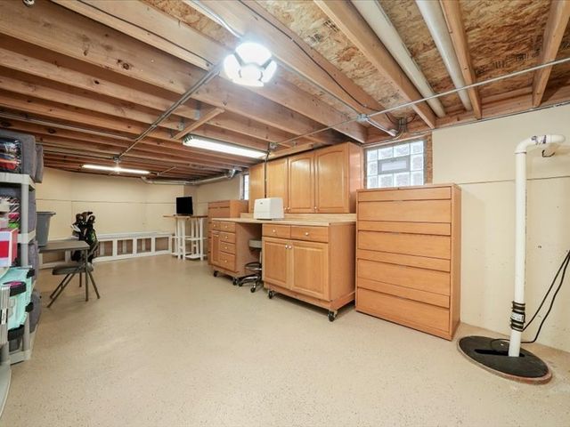 5622 S Oak Park Avenue, Chicago, IL 60638