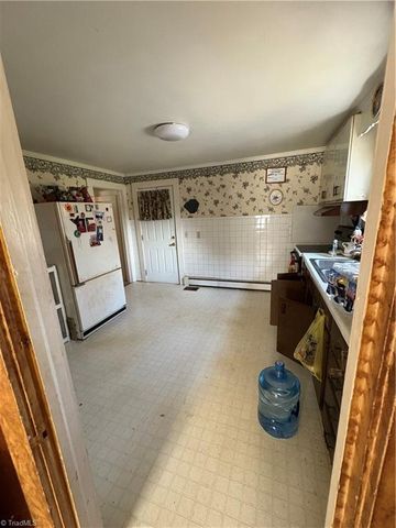 2619 Phillips Avenue, Greensboro, NC 27405