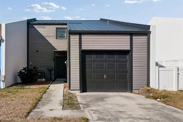 8737 BAY POINTE DRIVE, Tampa, FL 33615