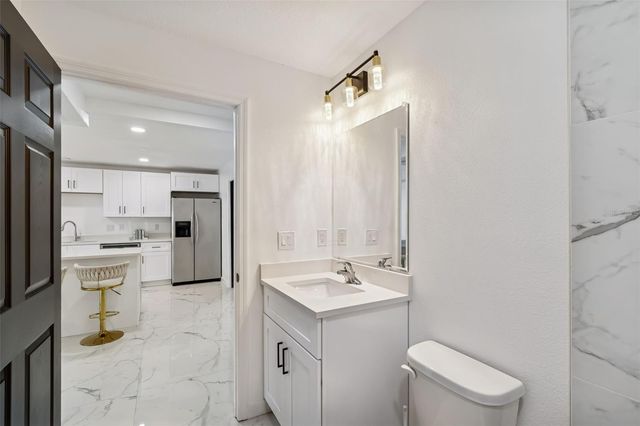 8737 BAY POINTE DRIVE, Tampa, FL 33615