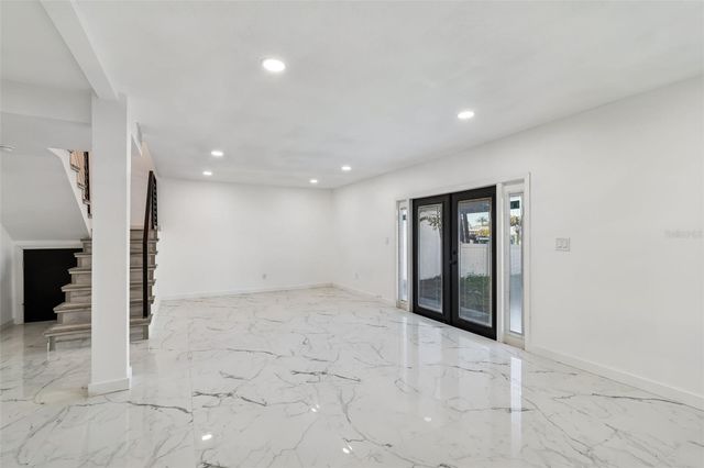 8737 BAY POINTE DRIVE, Tampa, FL 33615