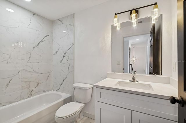 8737 BAY POINTE DRIVE, Tampa, FL 33615