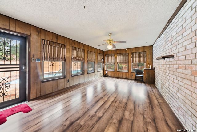 323 Madrid, Universal City, TX 78148