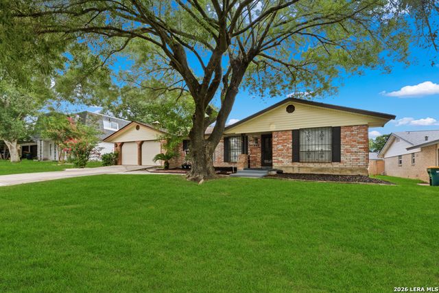 323 Madrid, Universal City, TX 78148