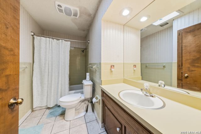323 Madrid, Universal City, TX 78148