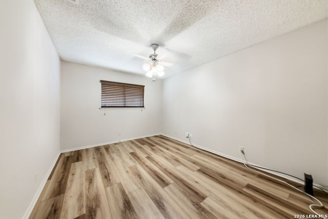 323 Madrid, Universal City, TX 78148