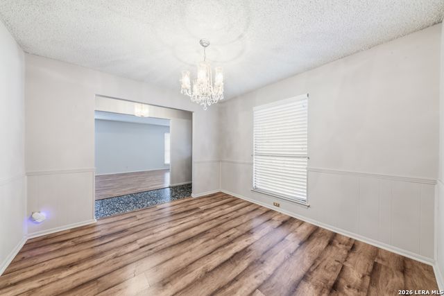 323 Madrid, Universal City, TX 78148