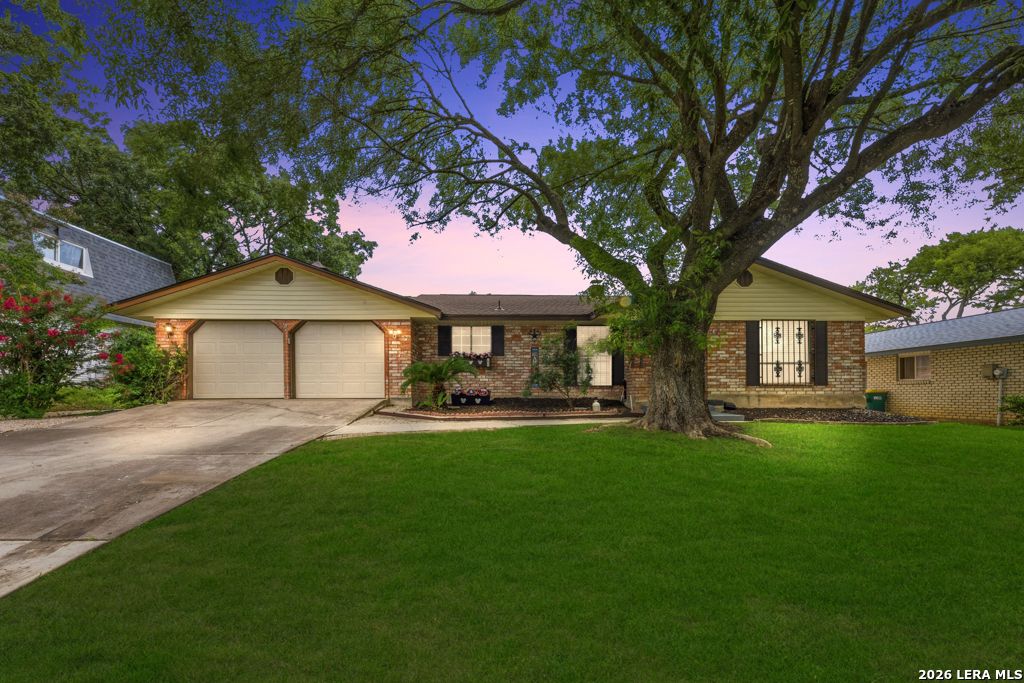 323 Madrid, Universal City, TX 78148