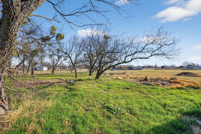 1550 Wild Horse Lane, Stephenville, TX 76401