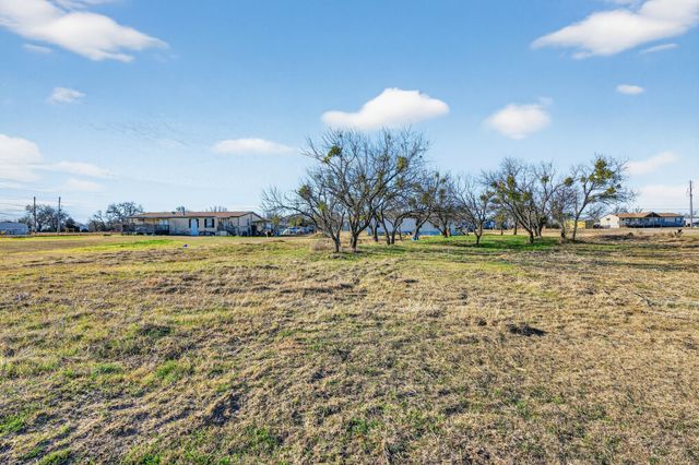 1550 Wild Horse Lane, Stephenville, TX 76401