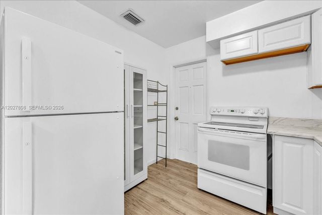 6531 Sherman St, Hollywood, FL 33024