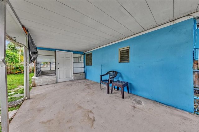 6531 Sherman St, Hollywood, FL 33024