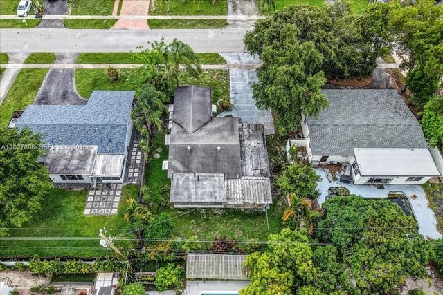 6531 Sherman St, Hollywood, FL 33024