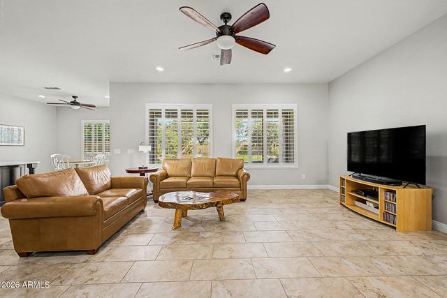 3332 E AZALEA Drive, Gilbert, AZ 85298