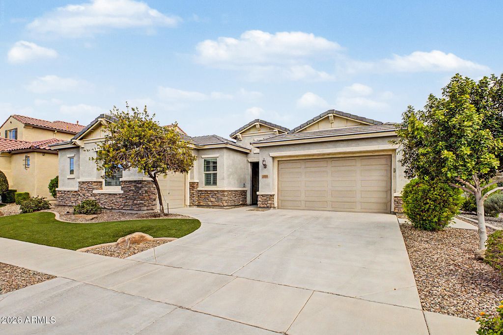 3332 E AZALEA Drive, Gilbert, AZ 85298 — photo 2