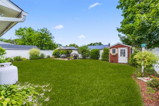 3414 Great Neck Road, Amityville, NY 11701