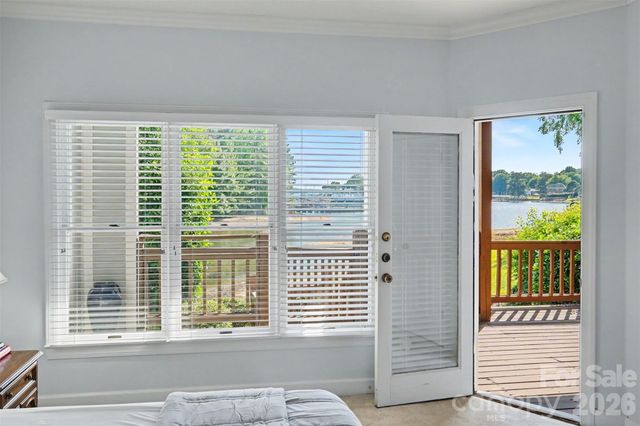 18726 Nautical Drive 103, Cornelius, NC 28031