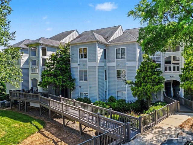 18726 Nautical Drive 103, Cornelius, NC 28031