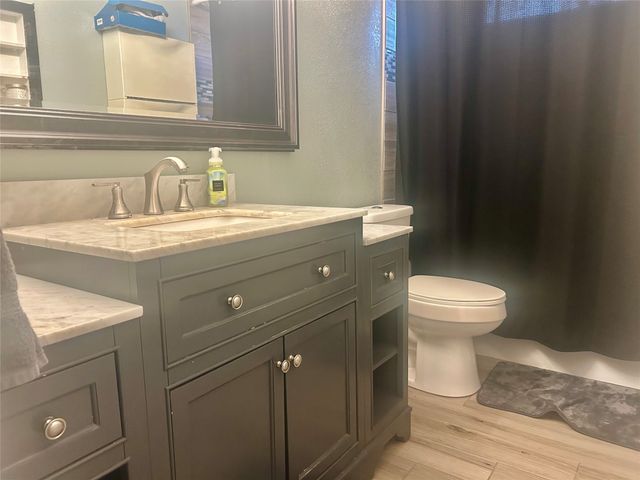 203 Hillside Drive, Kennedale, TX 76060