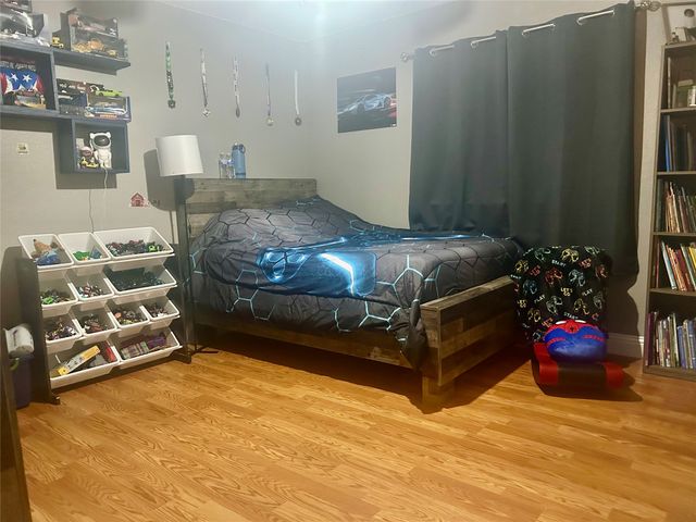 203 Hillside Drive, Kennedale, TX 76060