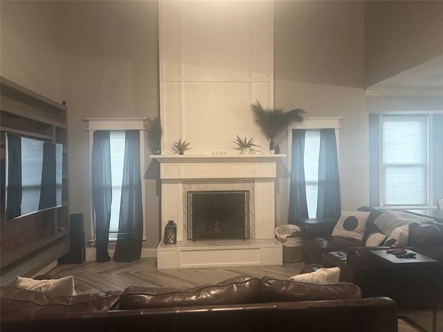 203 Hillside Drive, Kennedale, TX 76060