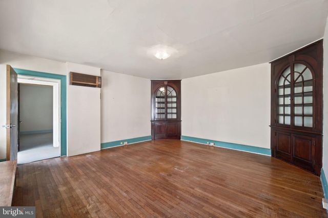 112 E MAIN ST, Westminster, MD 21157