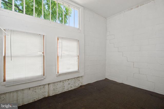 112 E MAIN ST, Westminster, MD 21157