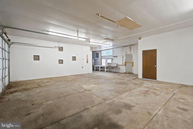 112 E MAIN ST, Westminster, MD 21157