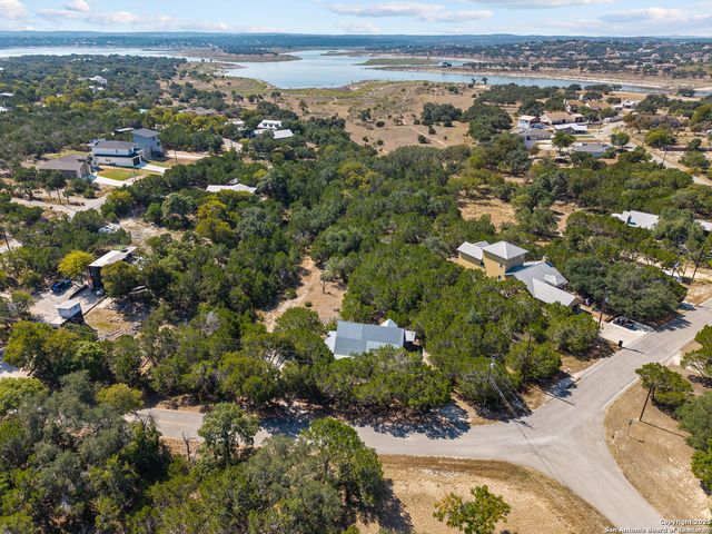 1420 lakeshore, Canyon Lake, TX 78133