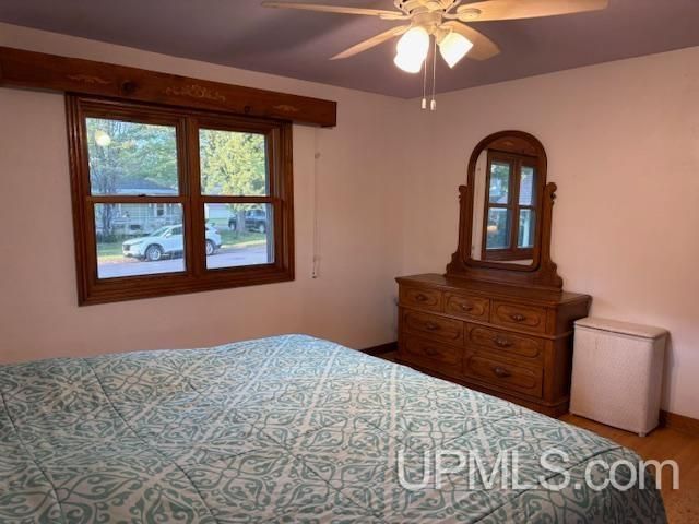 505 W Southland Avenue, Ironwood, MI 49938