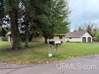 505 W Southland Avenue, Ironwood, MI 49938