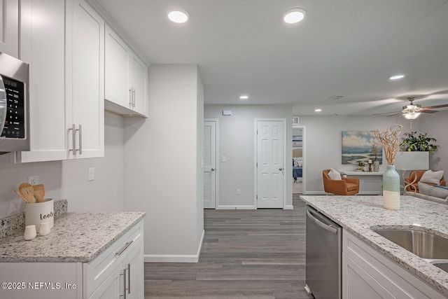 6009 SHINDLER Drive, Jacksonville, FL 32222