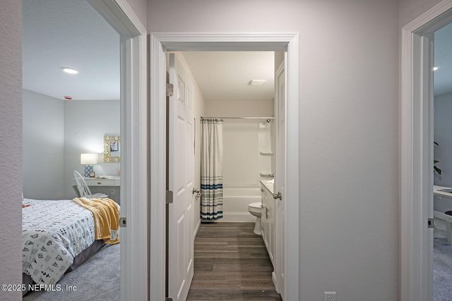 6009 SHINDLER Drive, Jacksonville, FL 32222